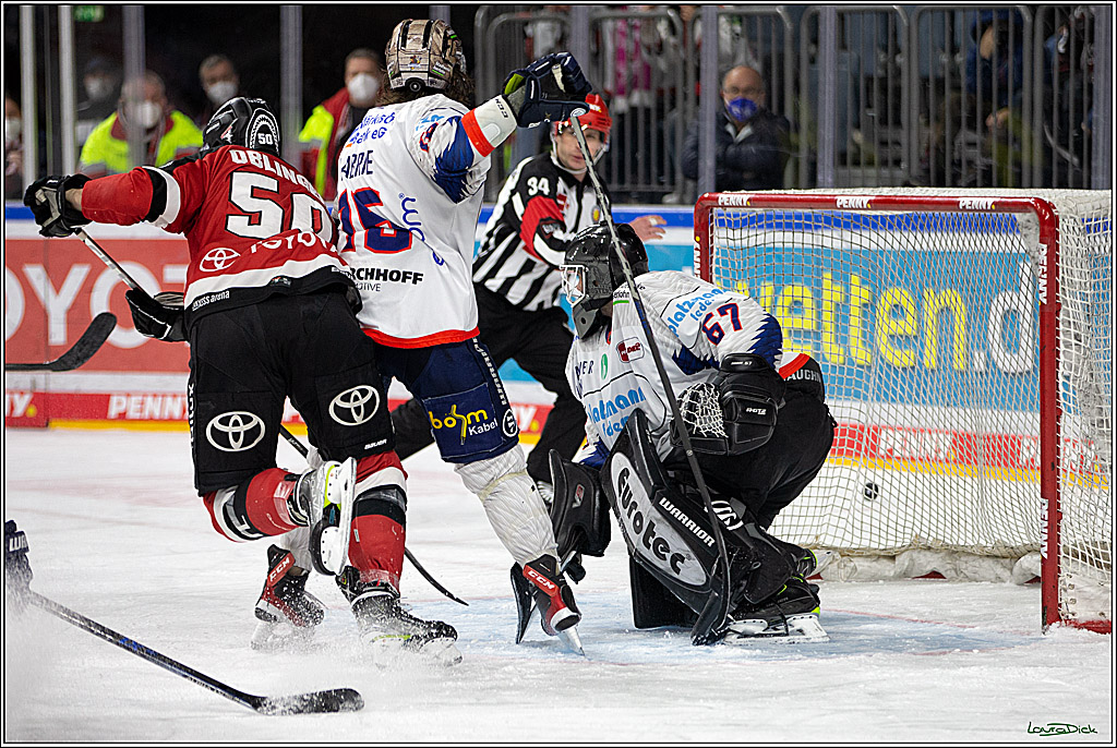 PENNY DEL;  Koelner Haie - Iserlohn Roosters; Koeln, 01.03.2022